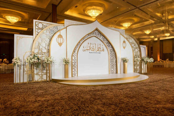 Asian Wedding Planning Tips: Create Memories That Last indoor wedding white backdrop